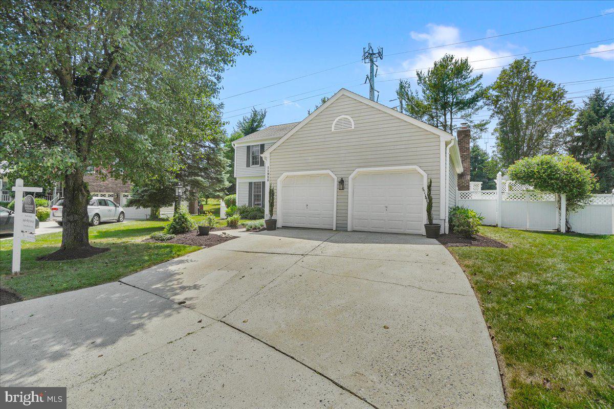 11925 Riding Loop Terrace North Potomac, MD 20878 - Photo 49 of 54 Driveway