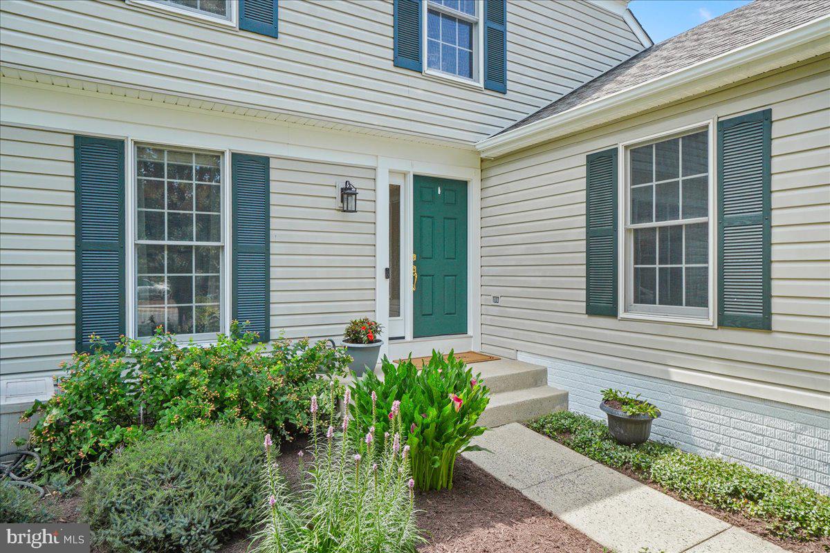 11925 Riding Loop Terrace North Potomac, MD 20878 - Photo 50 of 54 Entry Way