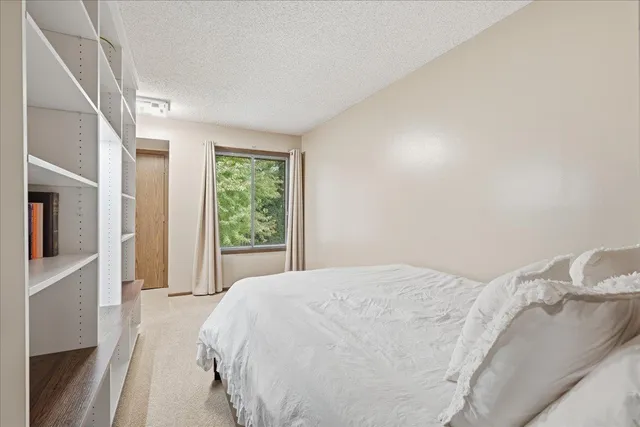 $260,000 | 3640 Independence Avenue South, Unit 61, St. Louis Park, MN 55426