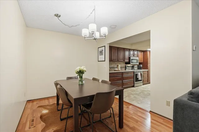 $260,000 | 3640 Independence Avenue South, Unit 61, St. Louis Park, MN 55426