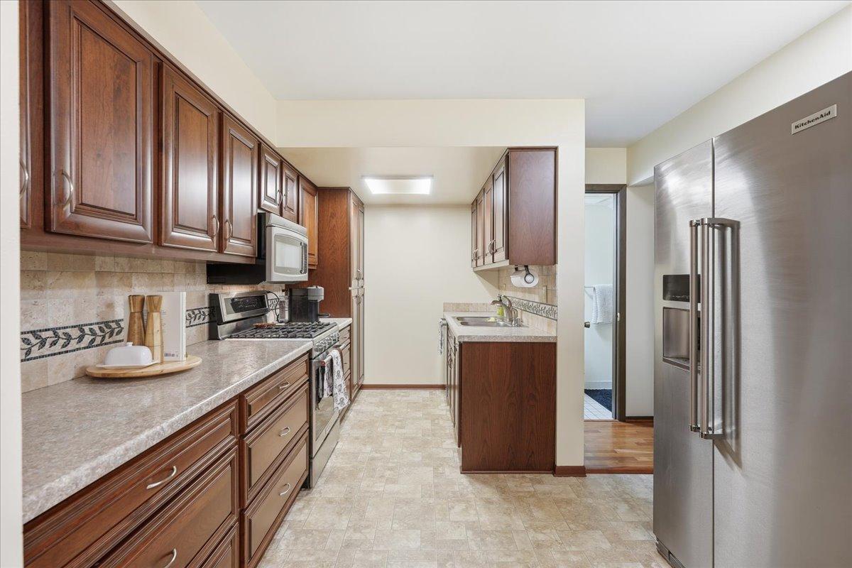 3640 Independence Avenue South, Unit 61 St. Louis Park, MN 55426 - Photo 7 of 26