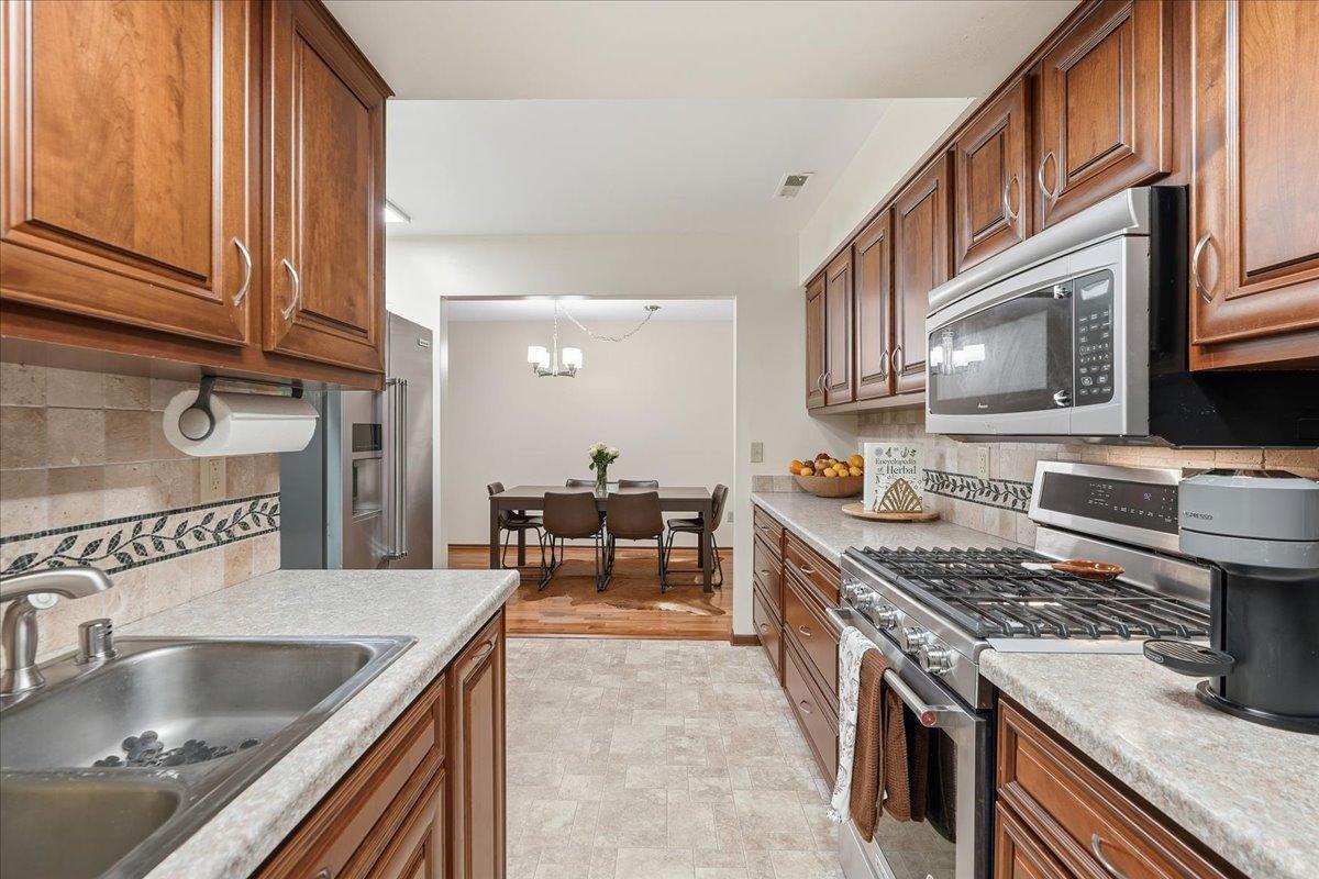 3640 Independence Avenue South, Unit 61 St. Louis Park, MN 55426 - Photo 9 of 26