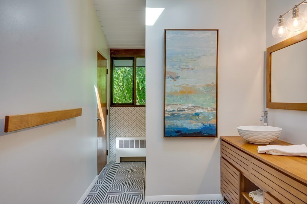 54 Conant Road Lincoln, MA 01773 - Photo 13 of 35