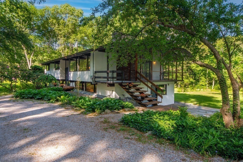 54 Conant Road Lincoln, MA 01773 - Photo 33 of 35