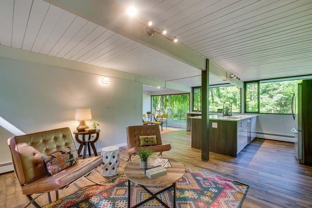 54 Conant Road Lincoln, MA 01773 - Photo 4 of 35