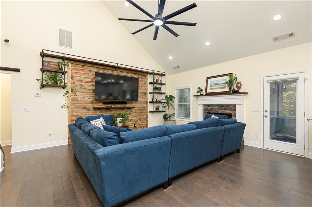 129 Unicoi Way Dallas, GA 30132 - Photo 8 of 43