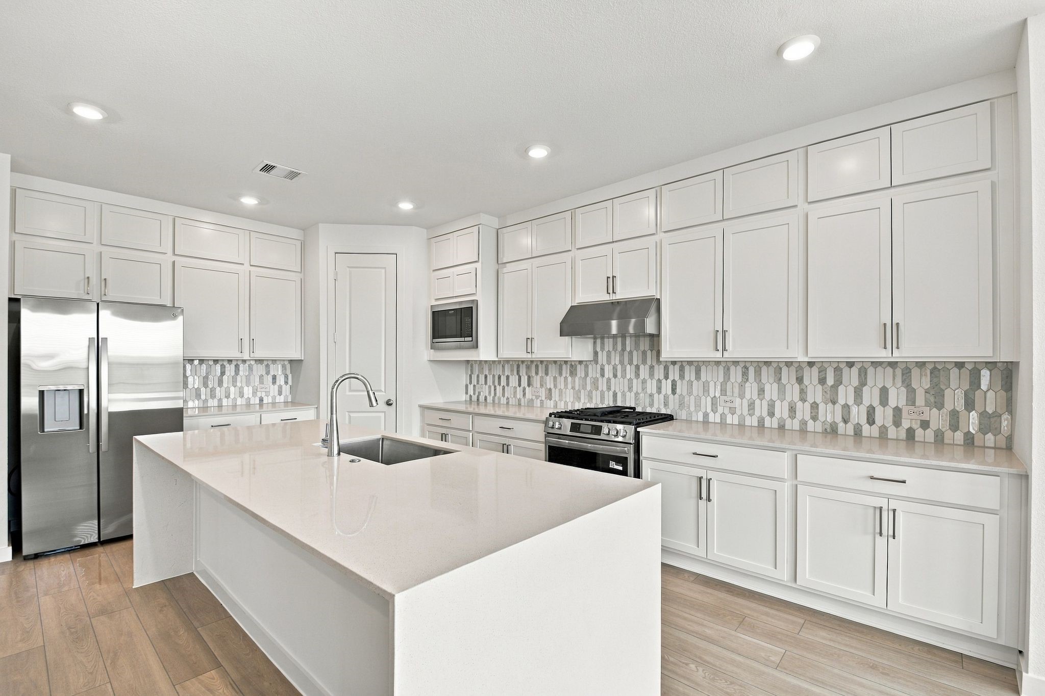 4216 Centennial Ridge Drive Rosenberg, TX 77469 - Photo 9 of 37 Gallery Image 9