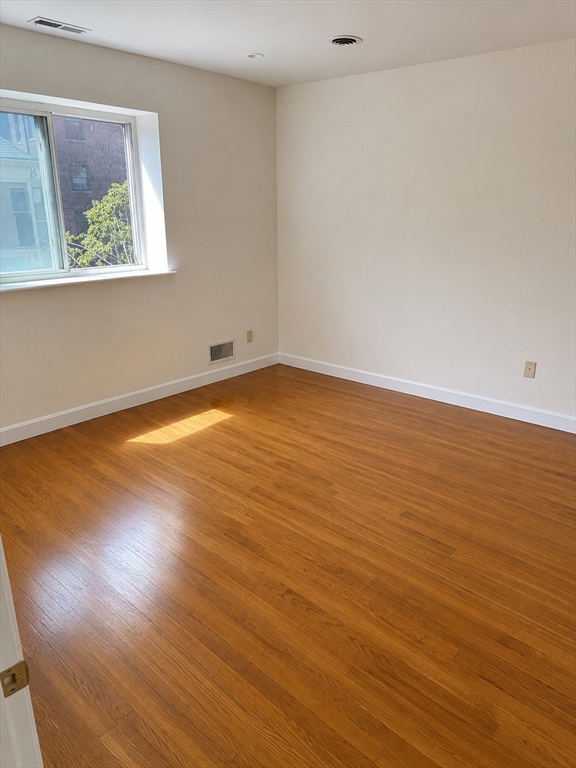 20 Stearns Road, Unit 30 Brookline, MA 02446 - Photo 18 of 21 Gallery Image 18