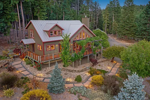 $1,215,000 | 40695 Roseman Creek Road, Gualala, CA 95445