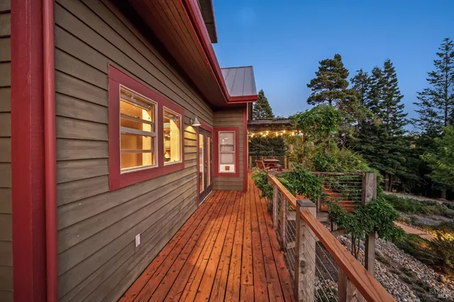 $1,299,000 | 40695 Roseman Creek Road, Gualala, CA 95445