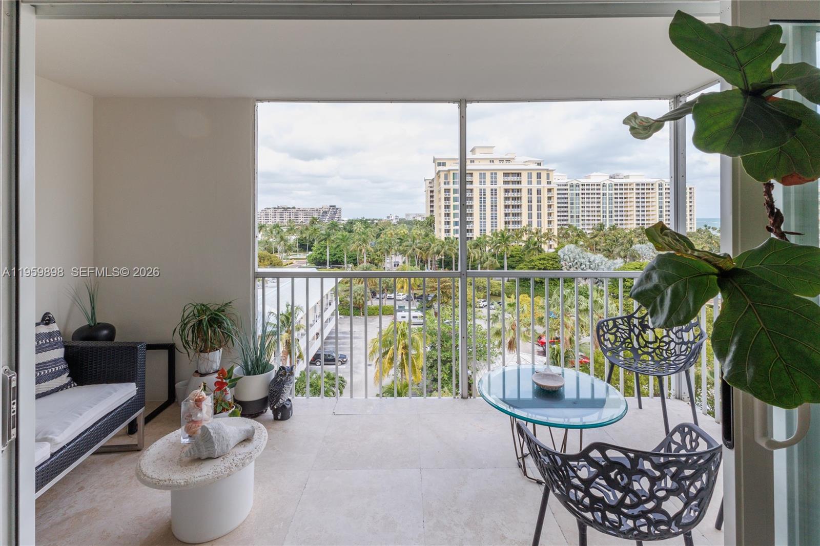550 Ocean Drive, Unit 8B Key Biscayne, FL 33149 - Photo 22 of 34