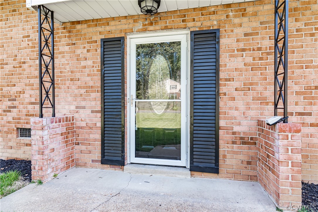 3009 Oxnard Road Richmond, VA 23223 - Photo 3 of 31 Gallery Image 3