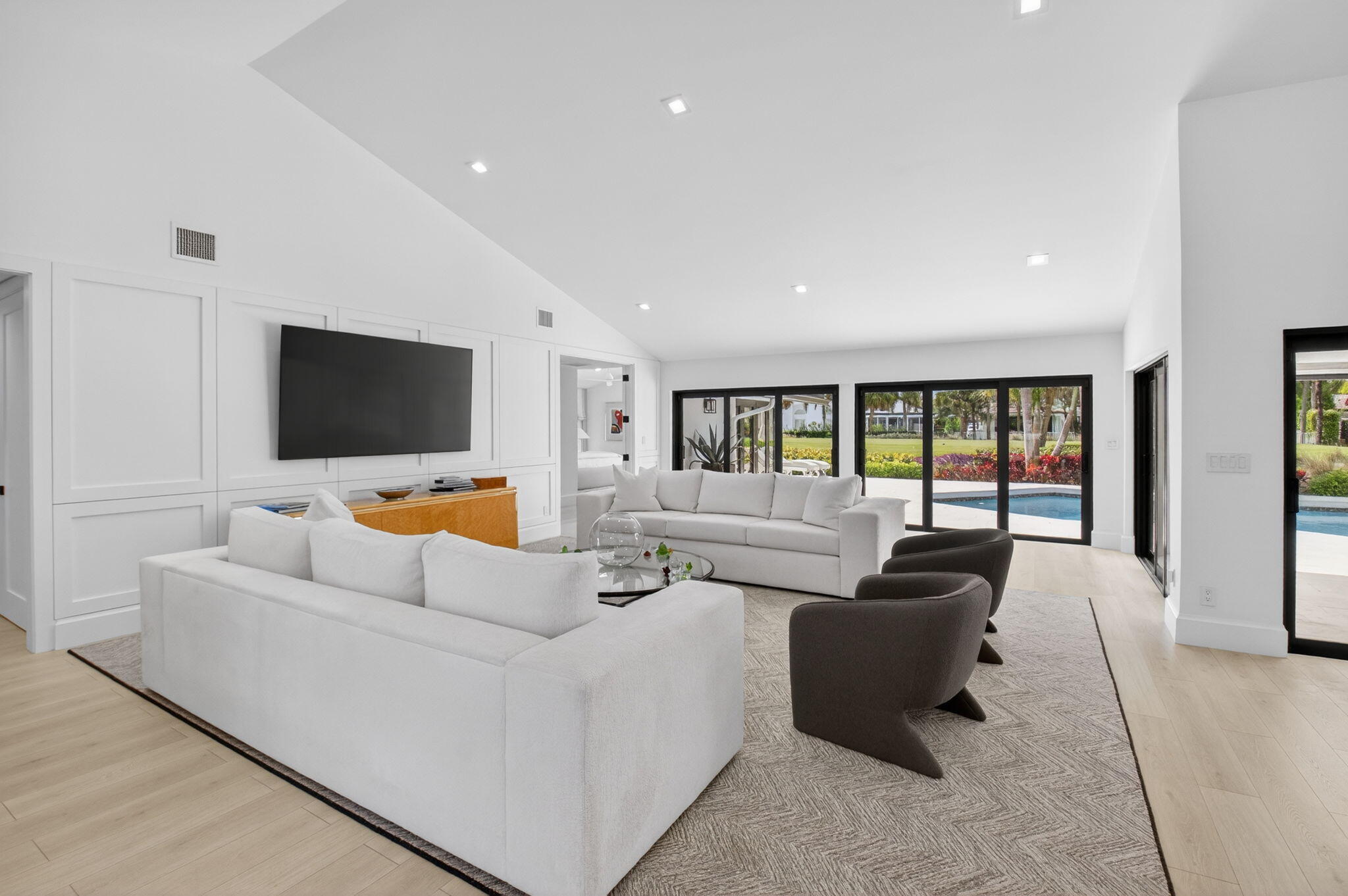 17829 Scarsdale Way Boca Raton, FL 33496 - Photo 4 of 35 04_DSC_1095