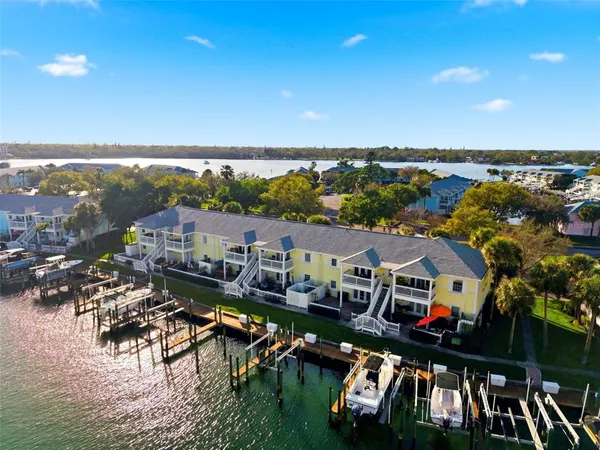 a view of an outdoor space