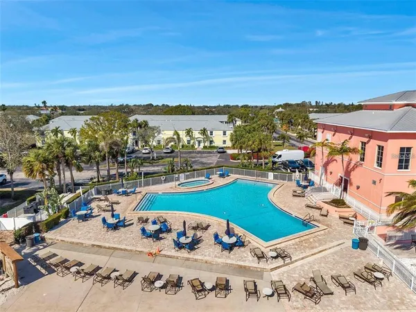 $4,200 | 5174 Beach Drive Southeast, Unit D, St. Petersburg, FL 33705