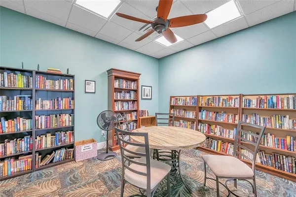$4,200 | 5174 Beach Drive Southeast, Unit D, St. Petersburg, FL 33705