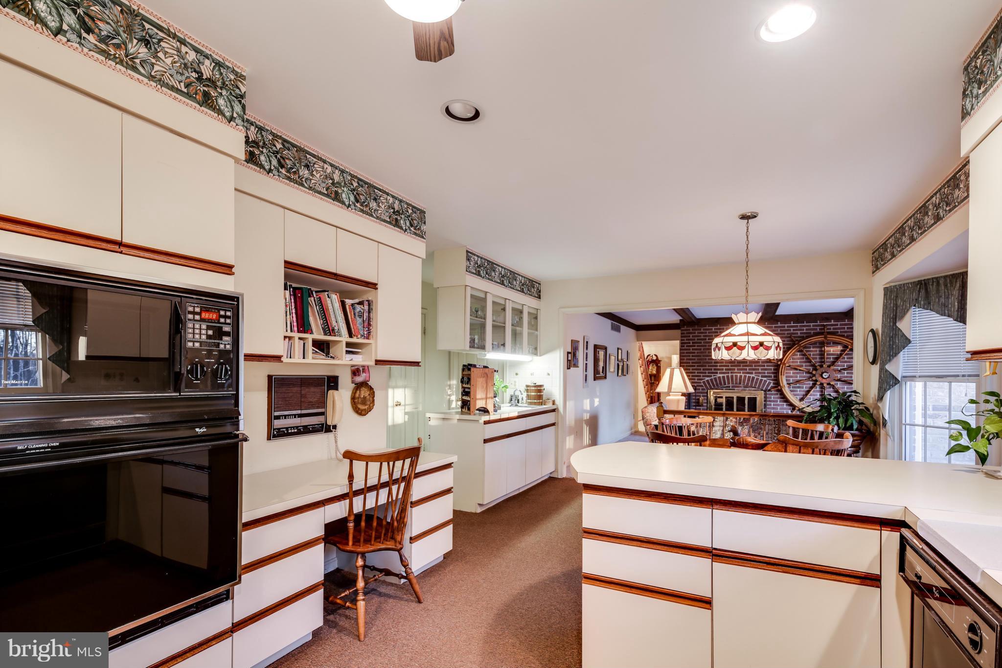 428 Gun Road Baltimore, MD 21227 - Photo 15 of 30 Kitchen