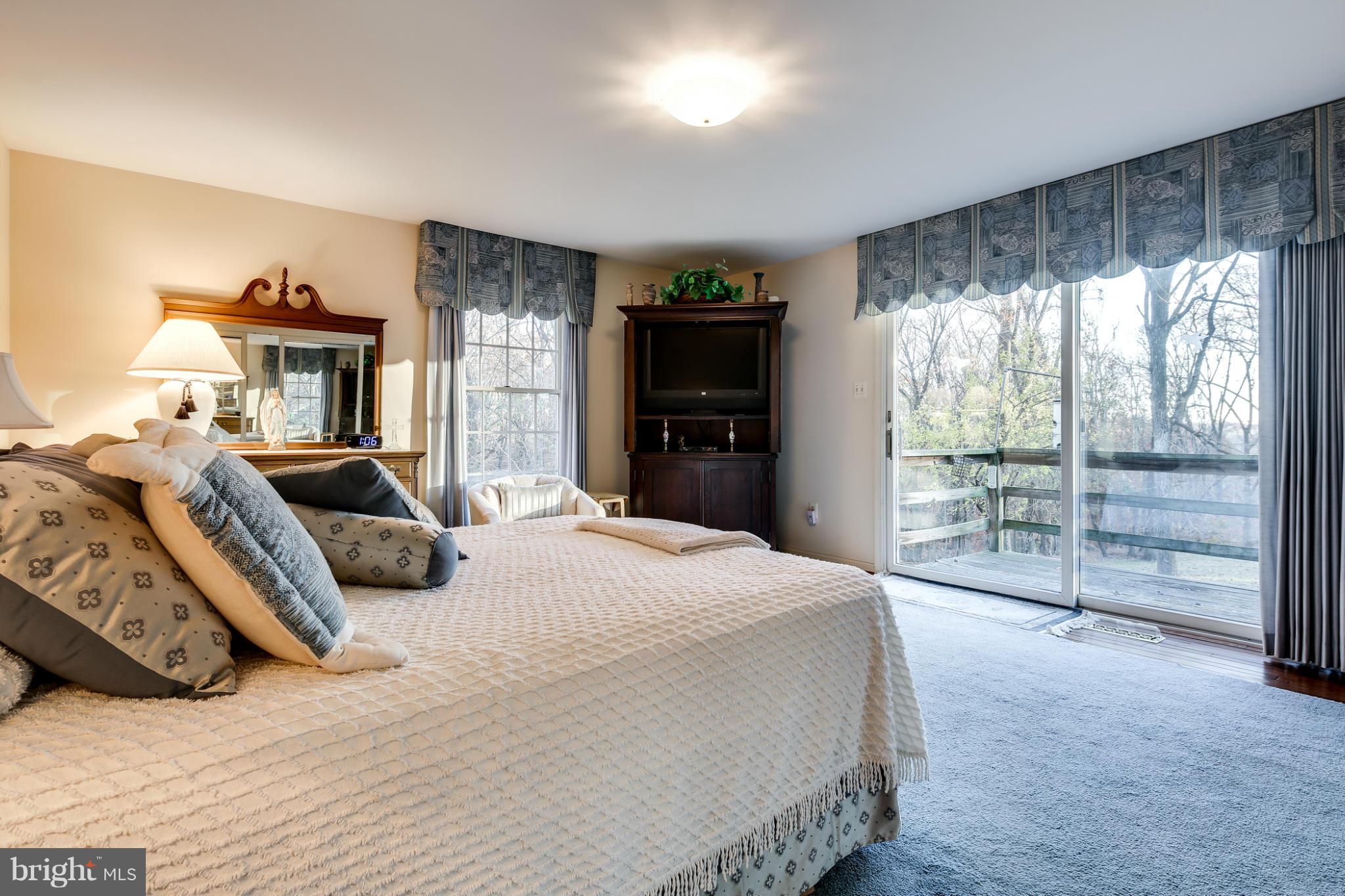 428 Gun Road Baltimore, MD 21227 - Photo 22 of 30 Bedroom