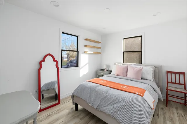 $599,000 | 176 Daniel Avenue, Portsmouth, RI 02872