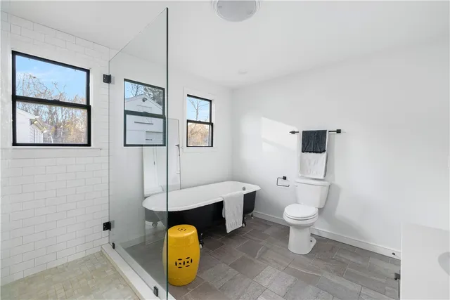 $599,000 | 176 Daniel Avenue, Portsmouth, RI 02872