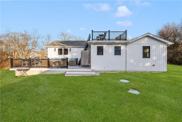 $599,000 | 176 Daniel Avenue, Portsmouth, RI 02872