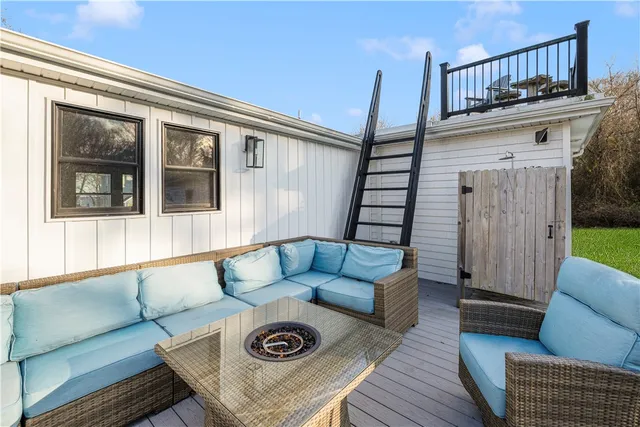 $599,000 | 176 Daniel Avenue, Portsmouth, RI 02872