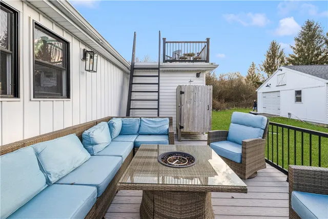 $599,000 | 176 Daniel Avenue, Portsmouth, RI 02872