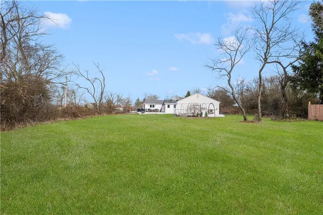 $599,000 | 176 Daniel Avenue, Portsmouth, RI 02872