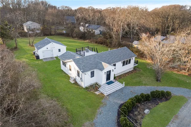 $599,000 | 176 Daniel Avenue, Portsmouth, RI 02872