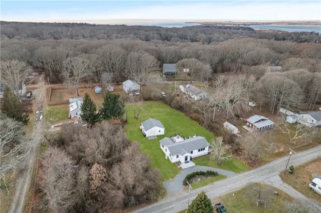 $599,000 | 176 Daniel Avenue, Portsmouth, RI 02872