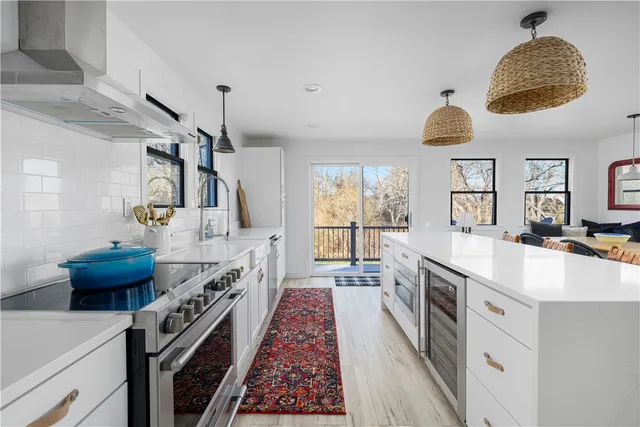 $599,000 | 176 Daniel Avenue, Portsmouth, RI 02872