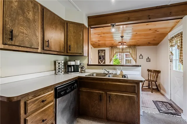 $595,000 | 118 East Avenue, Webb, NY 13331