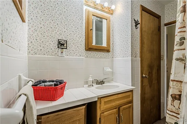 $595,000 | 118 East Avenue, Webb, NY 13331