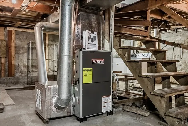 $595,000 | 118 East Avenue, Webb, NY 13331