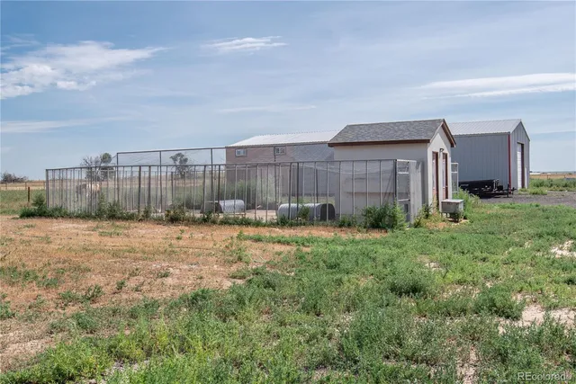 $1,999,000 | 9368 County Road 41, Fort Lupton, CO 80621