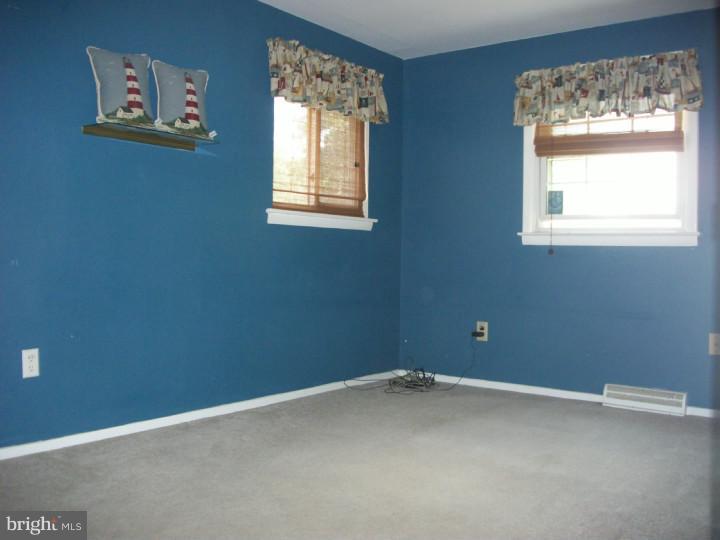 303 Sharpless Road Southampton, PA 18966 - Photo 22 of 25 Bedroom 2