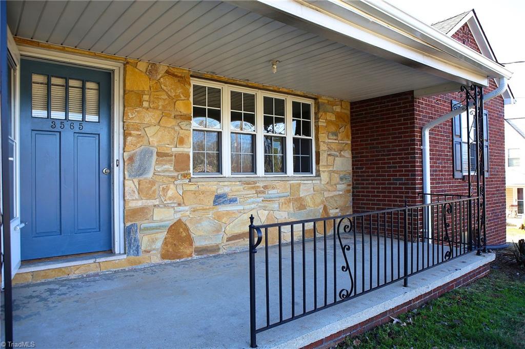 3565 Clemmons Road Clemmons, NC 27012 - Photo 3 of 29 Gallery Image 3