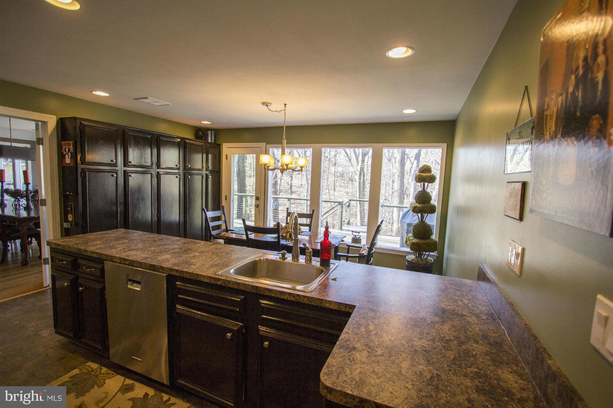 4060 Ridgeview Circle McLean, VA 22101 - Photo 9 of 30 Kitchen