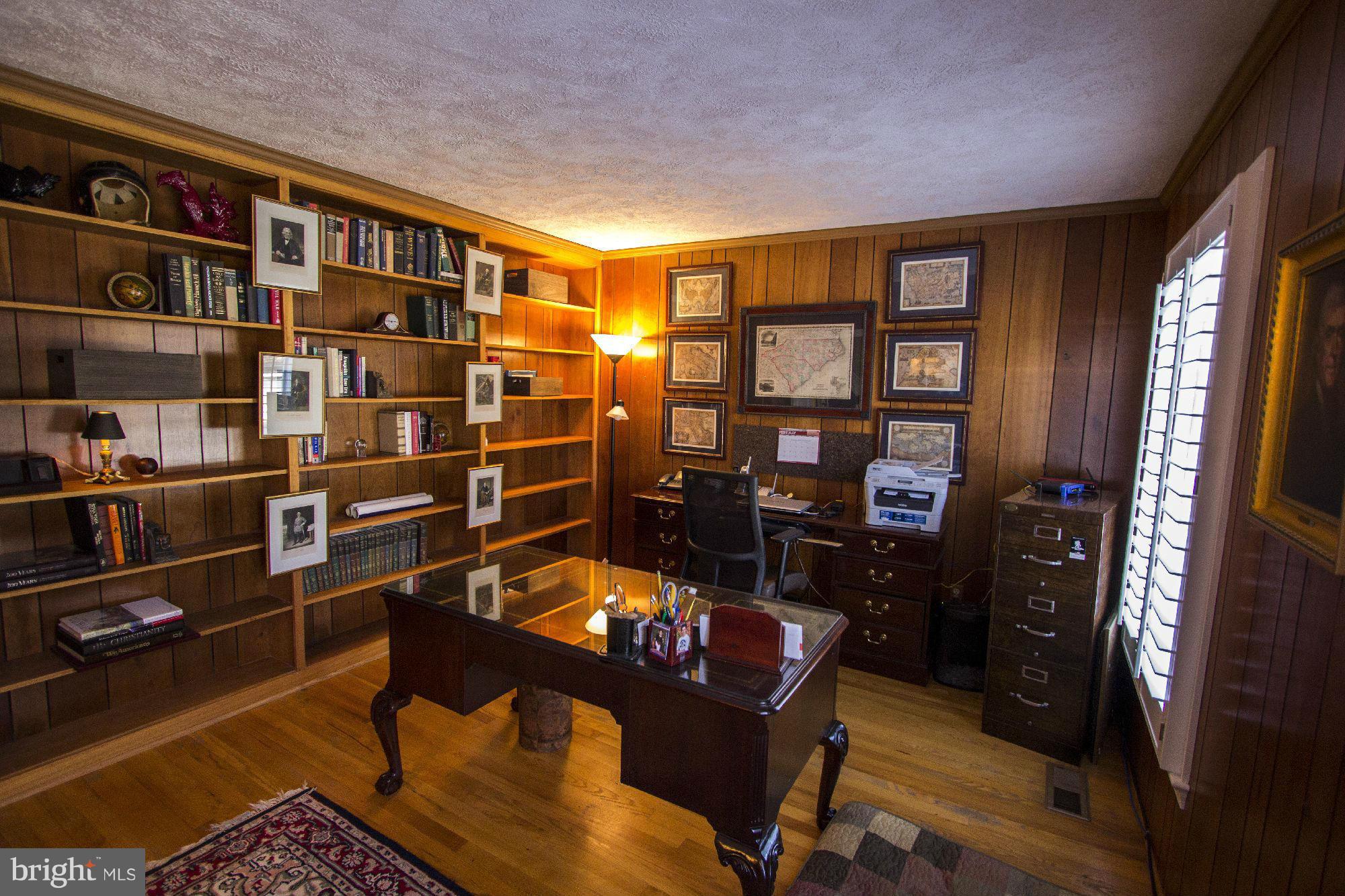 4060 Ridgeview Circle McLean, VA 22101 - Photo 10 of 30 Interior (General)