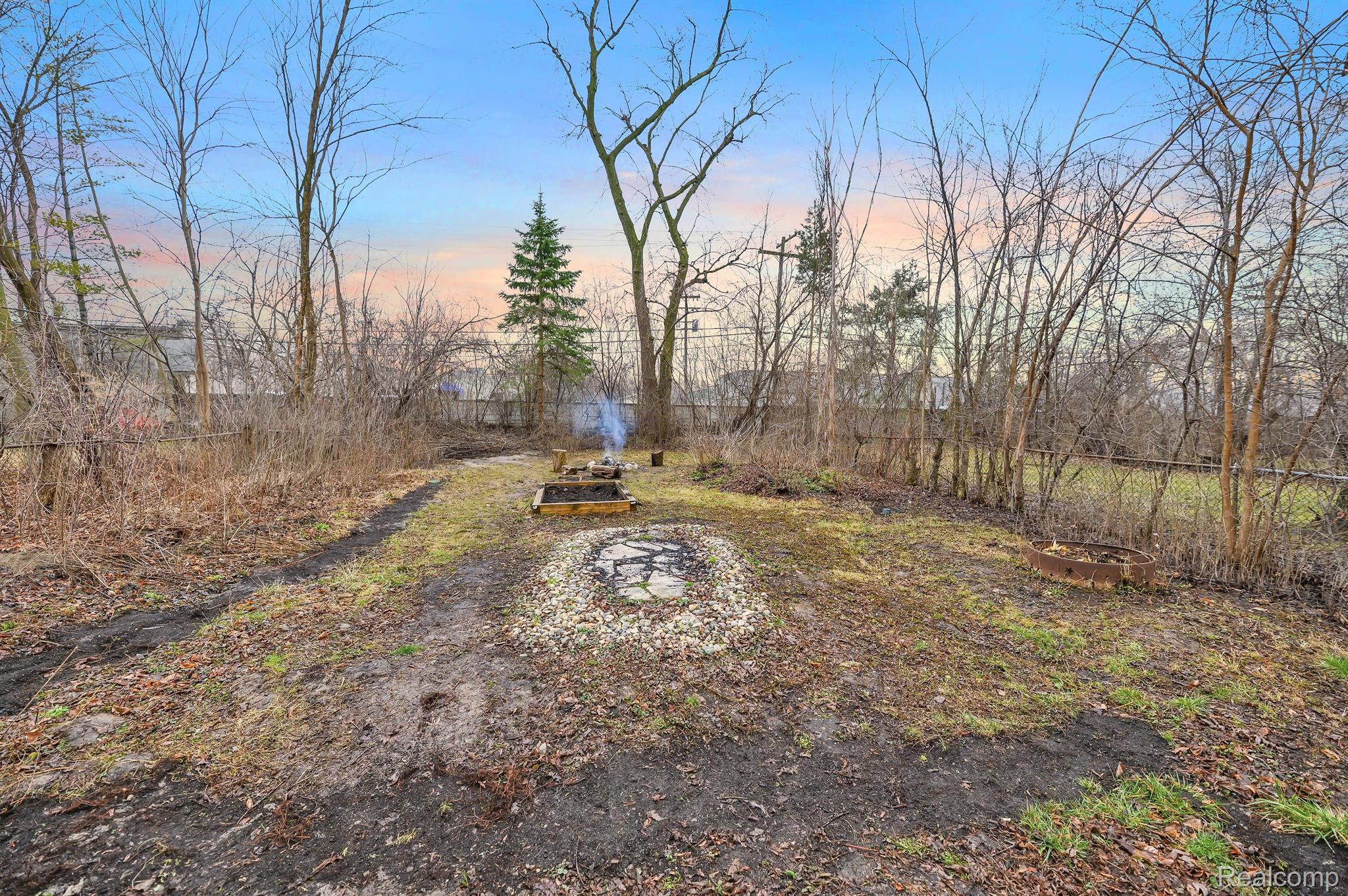 2715 Columbia Road Berkley, MI 48072 - Photo 48 of 51 Gallery Image 48