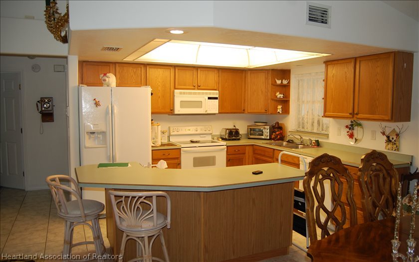 4315 Lakewood Road Sebring, FL 33875 - Photo 3 of 17 Gallery Image 3