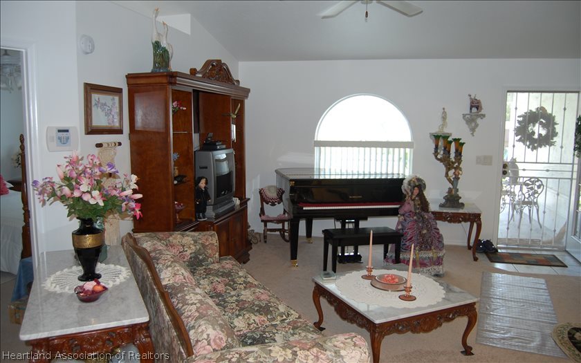 4315 Lakewood Road Sebring, FL 33875 - Photo 5 of 17 Gallery Image 5