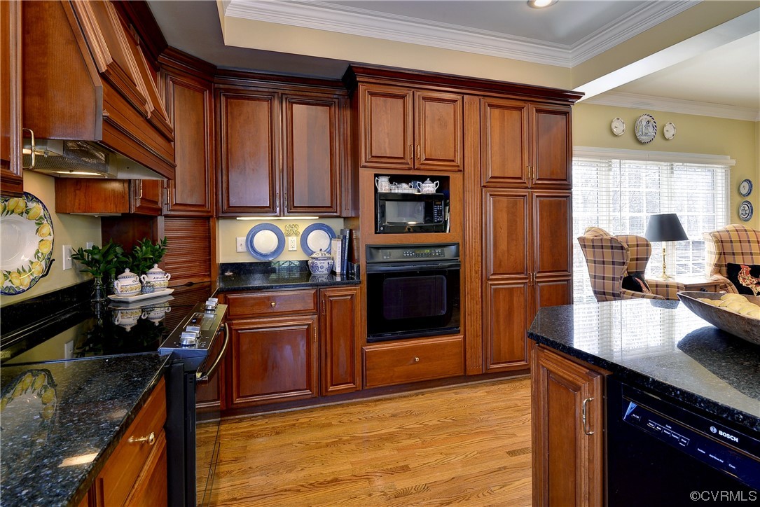 101 Spring Branch Williamsburg, VA 23185 - Photo 13 of 44 a kitchen with stainless steel appliances granite countertop a refrigerator stove and sink