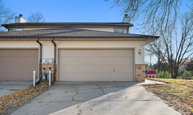 $335,000 | 16591 Terrey Pine Drive, Eden Prairie, MN 55347