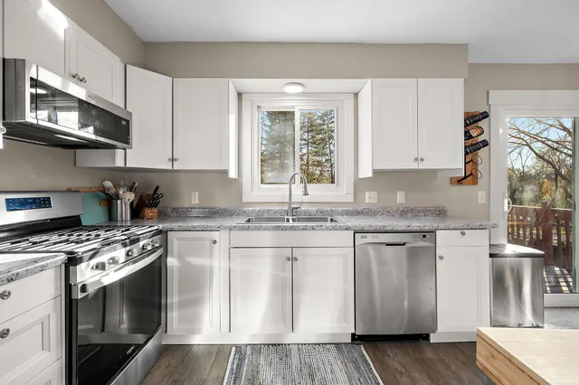 $335,000 | 16591 Terrey Pine Drive, Eden Prairie, MN 55347