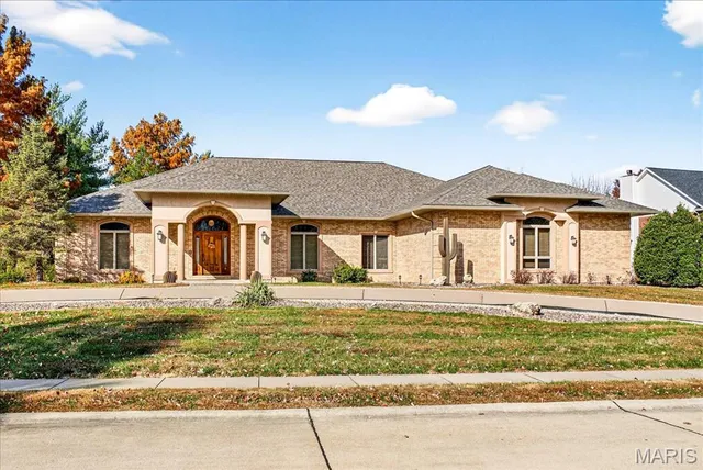 $745,000 | 1504 Gedern Drive, Columbia, IL 62236