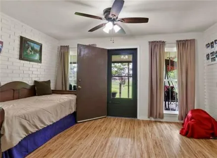 $260,000 | 125 Kennedy Drive, Gretna, LA 70053