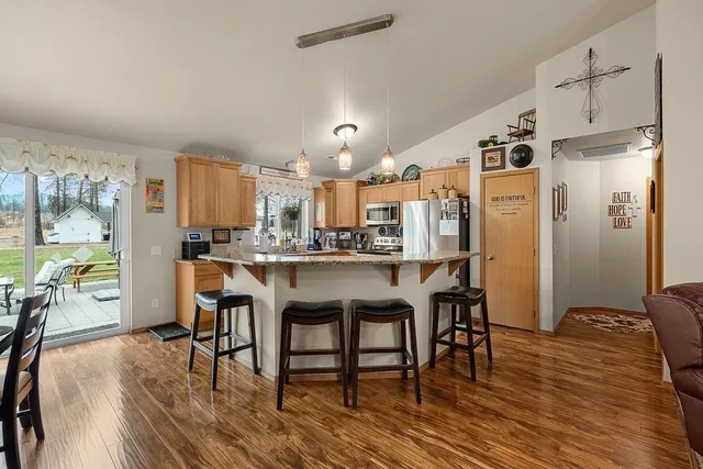 $775,000 | 14305 East Nelson Road, Elk, WA 99009