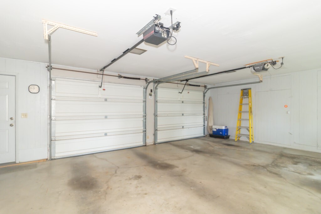 2095 Northeast Raintree Drive New Castle, IN 47362 - Photo 32 of 48 Gallery Image 32