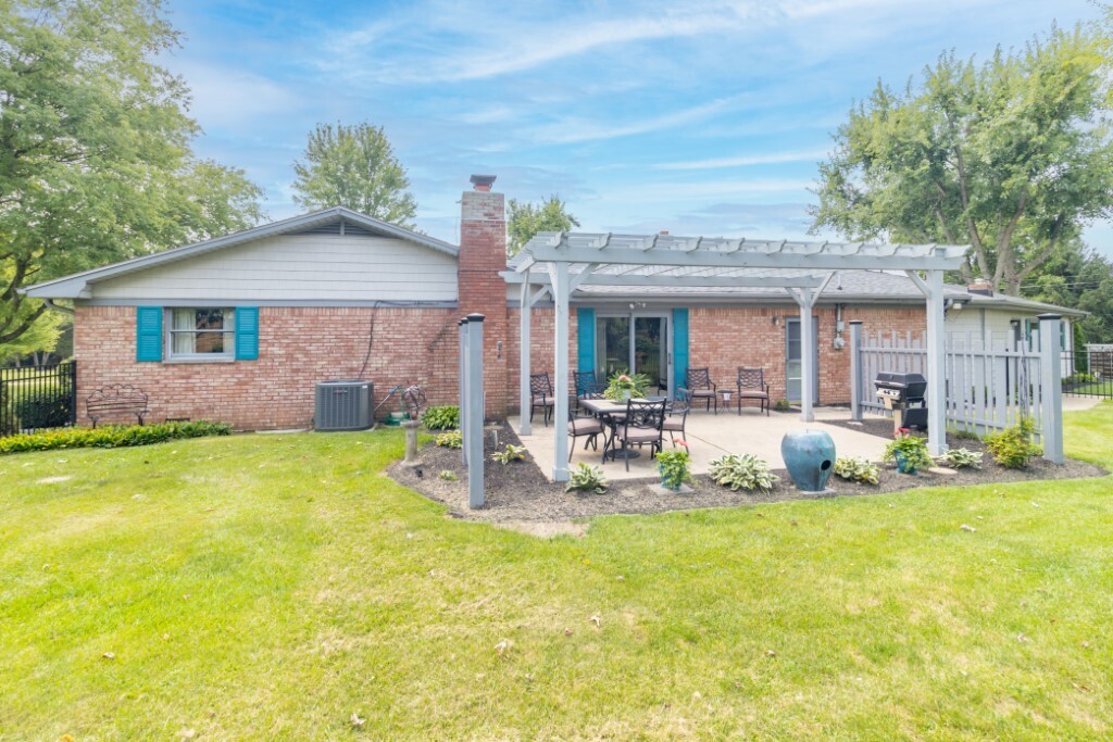 2095 Northeast Raintree Drive New Castle, IN 47362 - Photo 33 of 48 Gallery Image 33